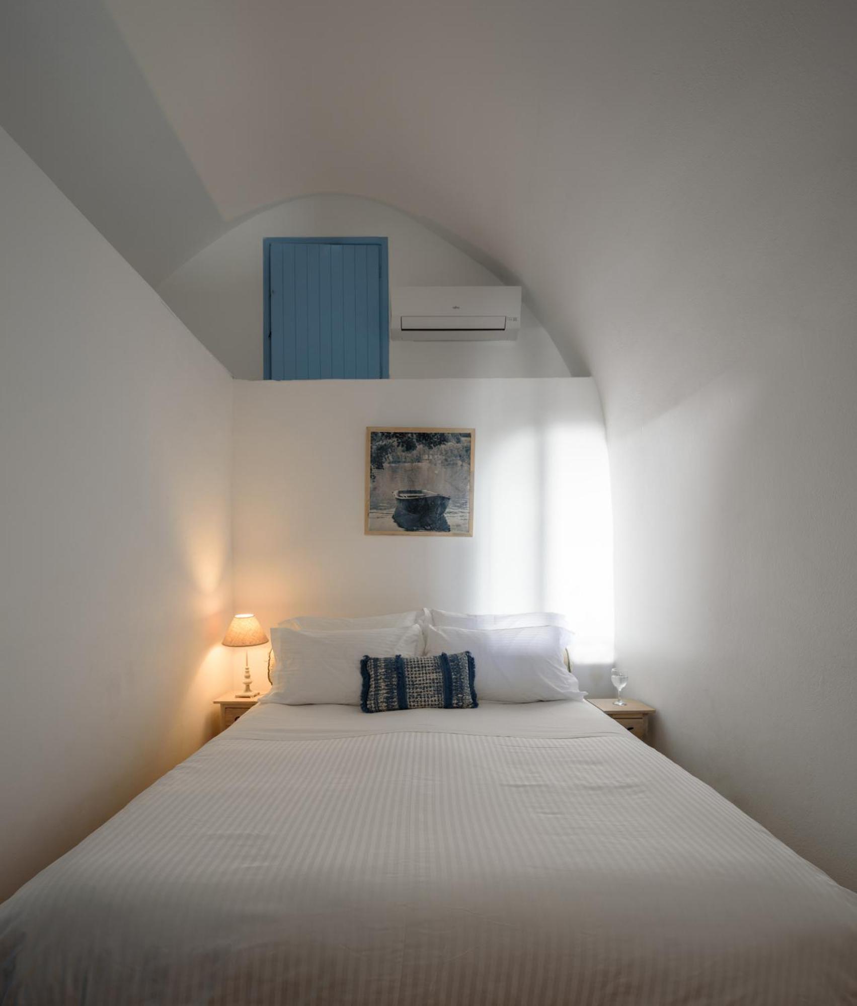 Pantelia Suites Fira  Extérieur photo