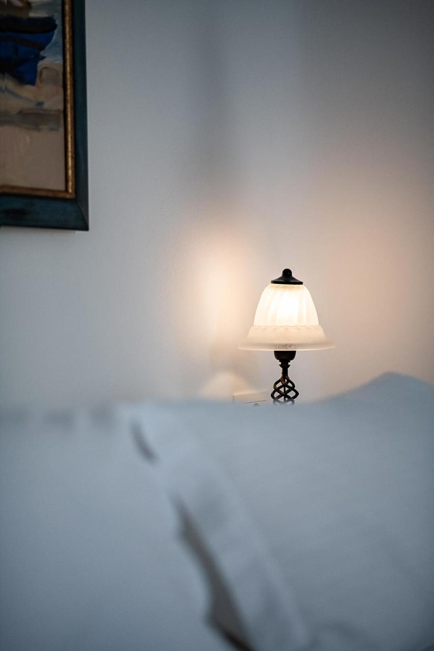 Pantelia Suites Fira  Extérieur photo